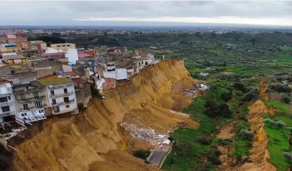 Niscemi, esenzione ticket sanitario per residenti zona rossa