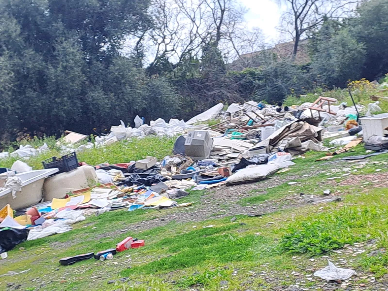 Catania, blitz dell’ambientale: sequestrate tre discariche abusive