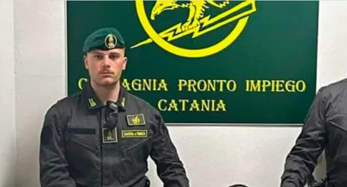 Abbigliamento contraffatto, oltre 4 mila articoli sequestrati a Catania