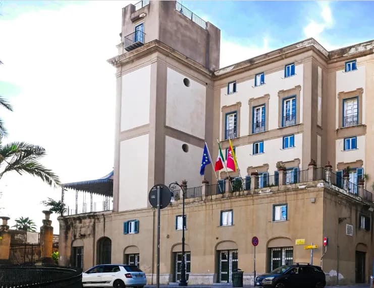 Tar Palermo annulla esami e laurea di un dipendente pubblico