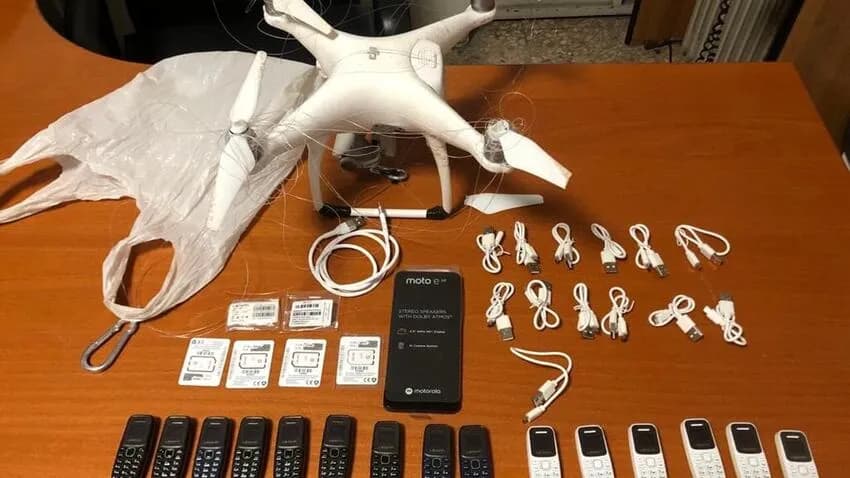 Drone con droga e cellulari vola sul carcere di Siracusa: intercettato dalla penitenziaria