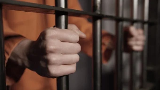 Rivolta nel carcere di piazza Lanza a Catania: detenuti occupano due reparti