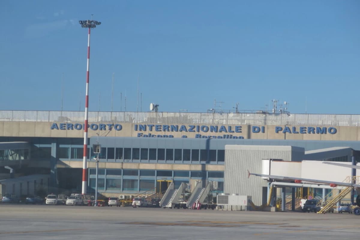 Guasto nazionale, ritardi e cancellazioni negli aeroporti di Palermo e Catania