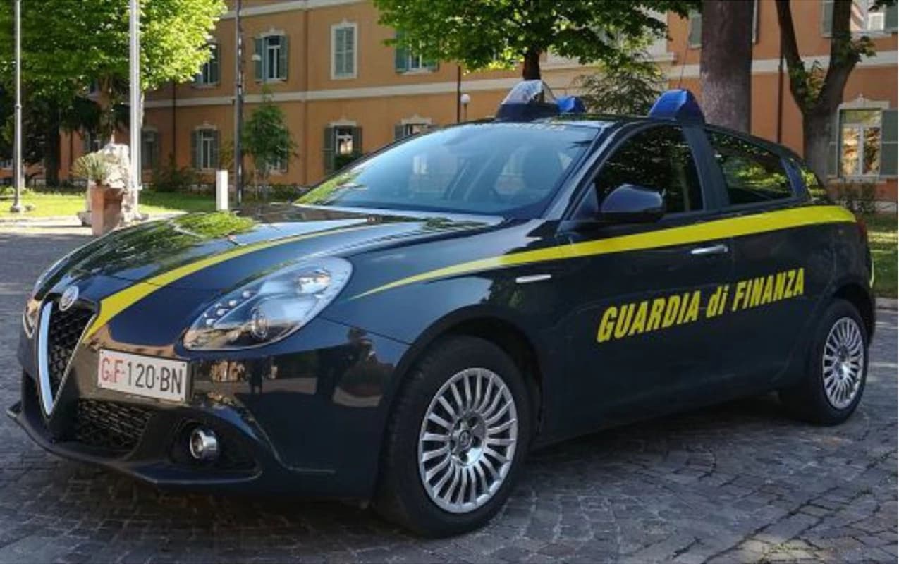 Messina, traffico illecito di rifiuti: 5 misure