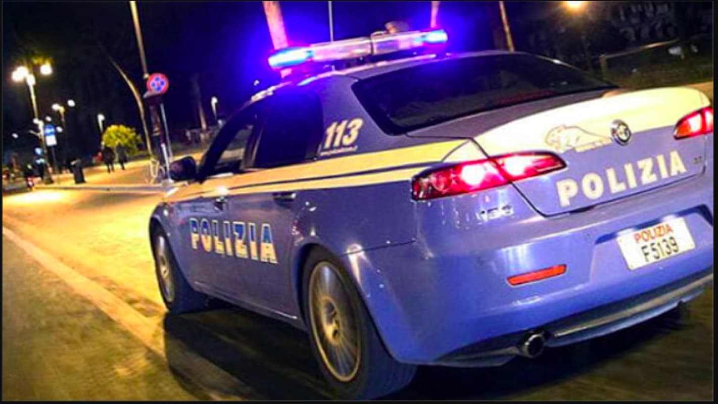 Catania: nuovi spari in strada, danneggiata una casa