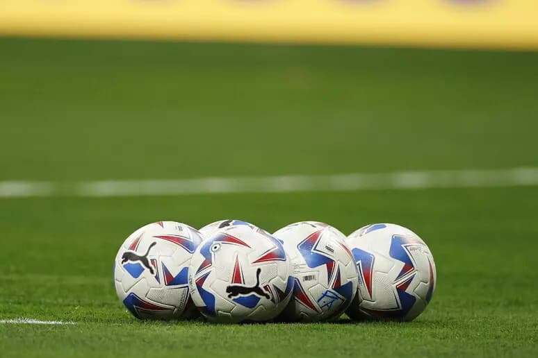 Calcio, ripartono i campionati. Palermo e Catania pronti all’esordio casalingo con Juve Stabia e Inter U23