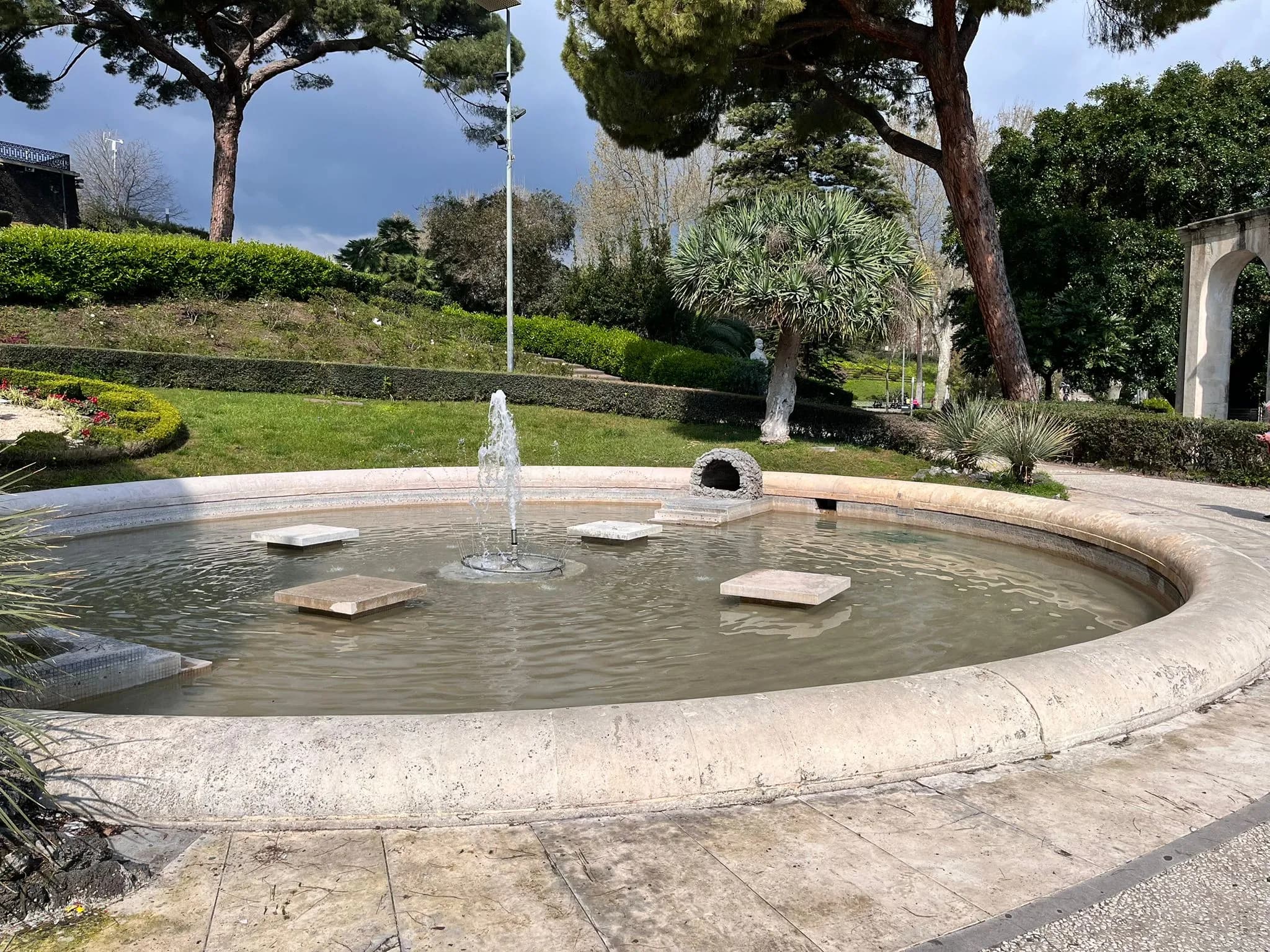 Catania: pulizia e ripristino delle fontane ornamentali