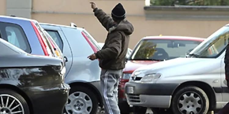 Catania e la piaga dei parcheggiatori abusivi: l’esito dei controlli
