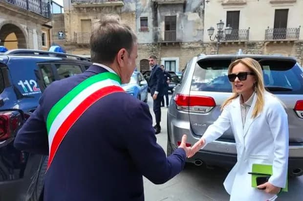 Meloni a Niscemi: “In Cdm programmi per messa in sicurezza e indennizzi”