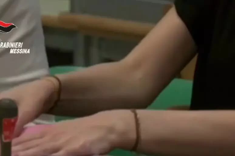 Voto di scambio, in manette il sindaco di Spadafora e altre due persone