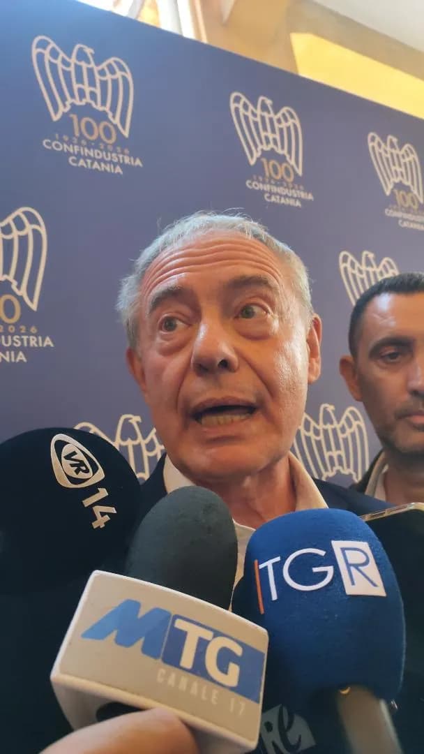 Centenario Confindustria Catania, Urso: “Sicilia hub aeroportuale del Mediterraneo”