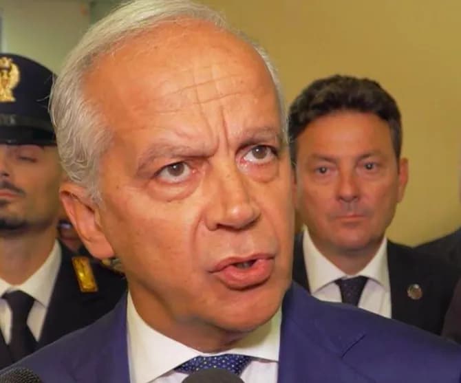 Piantedosi a Palermo:”giovani si affacciano sulla scena criminale. Lo Stato deve dare risorse”.