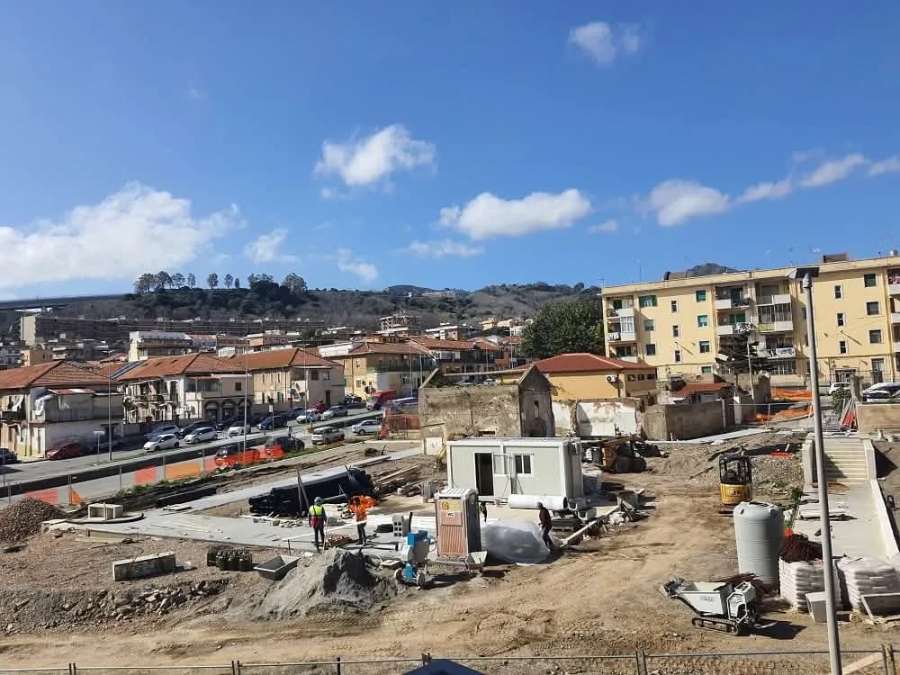 Baraccopoli Messina, Schifani: “Consegnate 15 case, di cui 3 confiscate alla mafia”