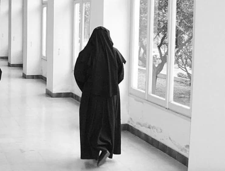 Il Vaticano chiude l’istituto religioso della suora che avrebbe truffato i fedeli